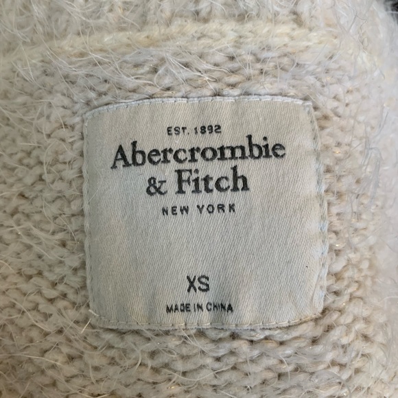 Abercrombie & Fitch Long Sleeve Sweater - Picture 7 of 8